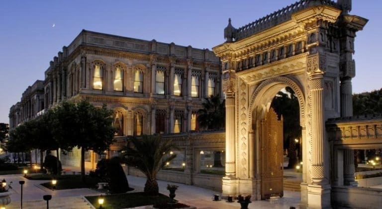 أفضل الفنادق بتركيا أورتاكوي وجسر البوسفور والباب العالي